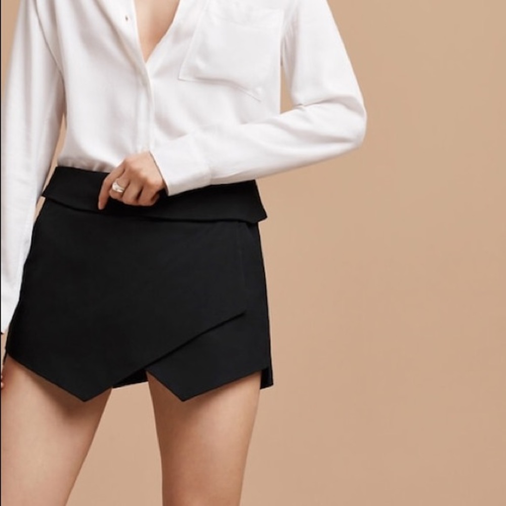 [NWOT] Aritzia Talula Berklee Skort Short
